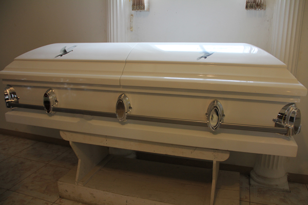 funeral casket sprays